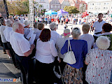Seniorzy bawią się na Starym Rynku - SENIORADA 2019  [FOTO]
