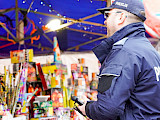 Dzielnicowi sprawdzają punkty sprzedaży fajerwerków  [FOTO]
