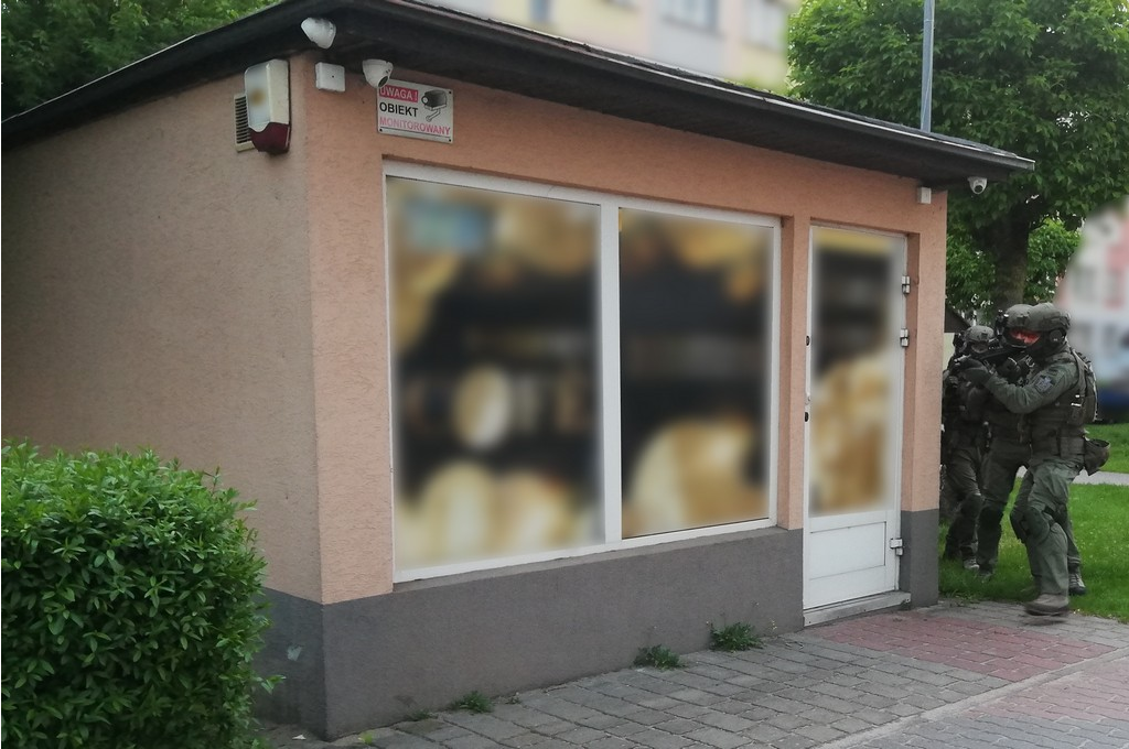 Nielegalny salon gier hazardowych zlikwidowany przez funkcjonariuszy KAS z Łomży  [FOTO]